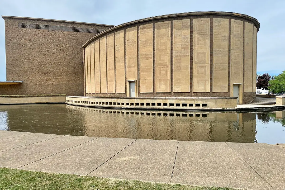 Kleinhans Music Hall — wedding venue in Buffalo, New York