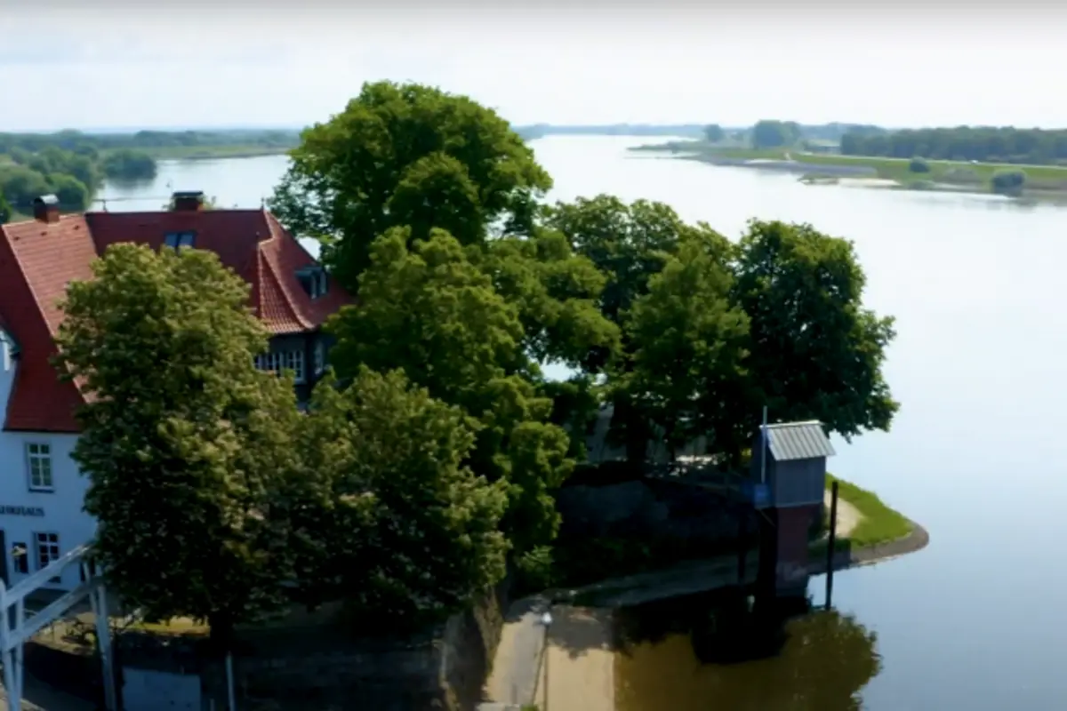 Zollenspieker Fährhaus — wedding venue in Hamburg, Germany
