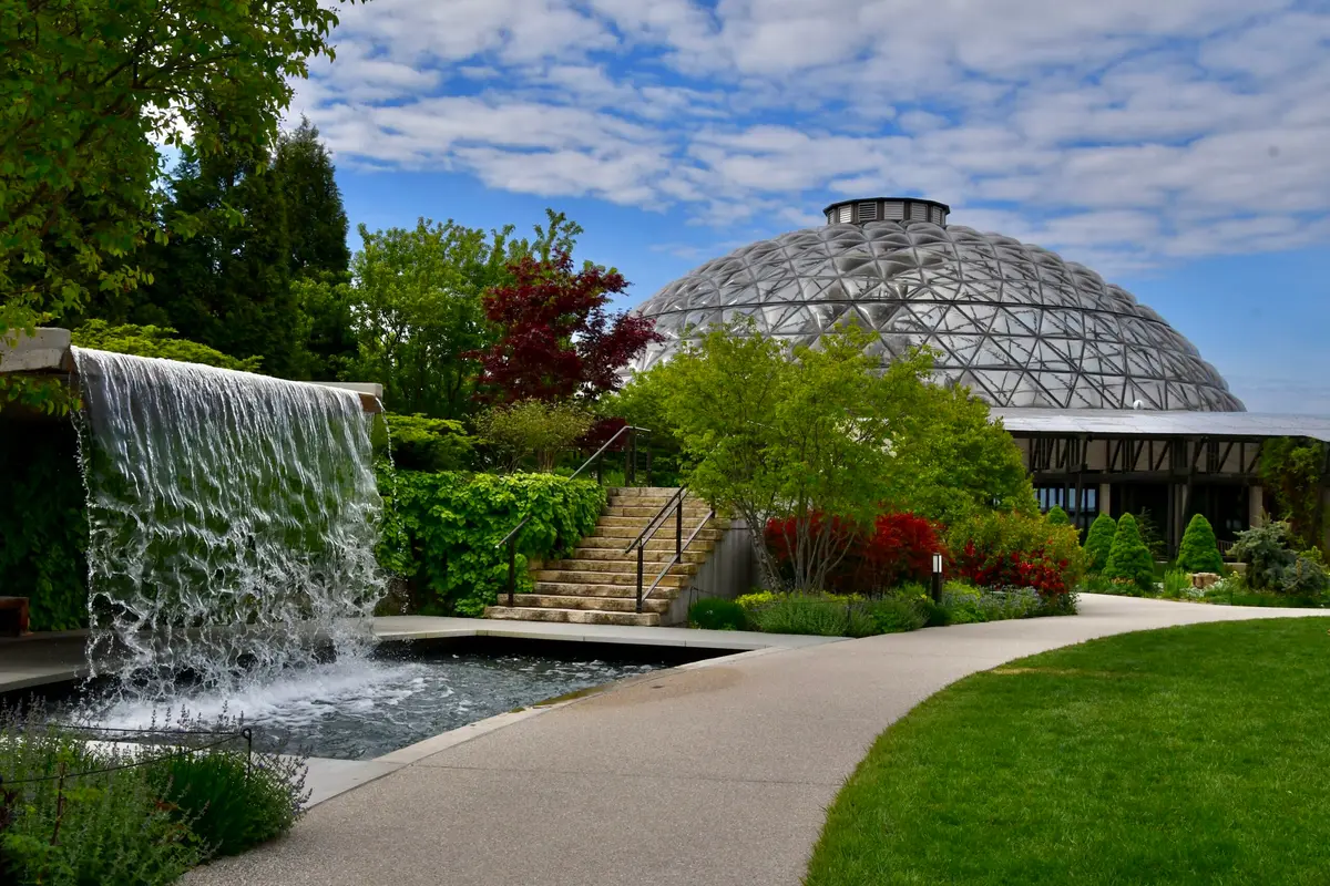 Greater Des Moines Botanical Garden — wedding venue in Iowa