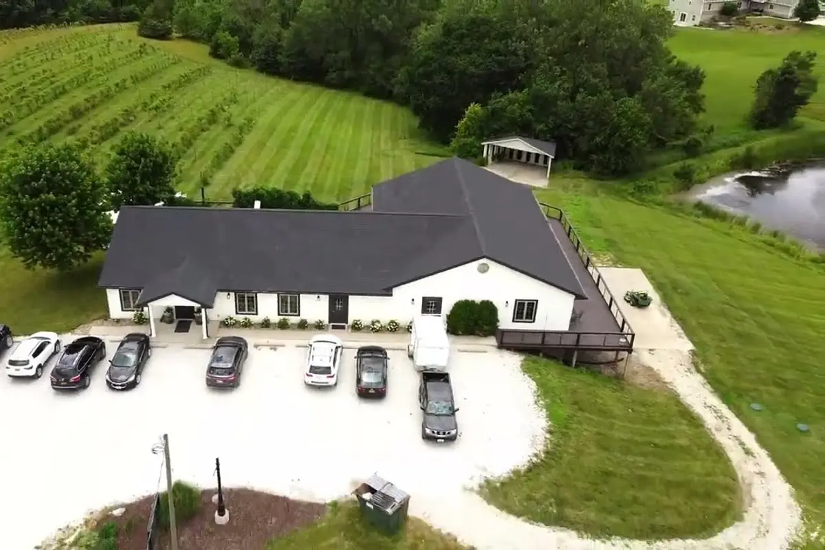 The Vineyard at St. Charles — wedding venue in Iowa