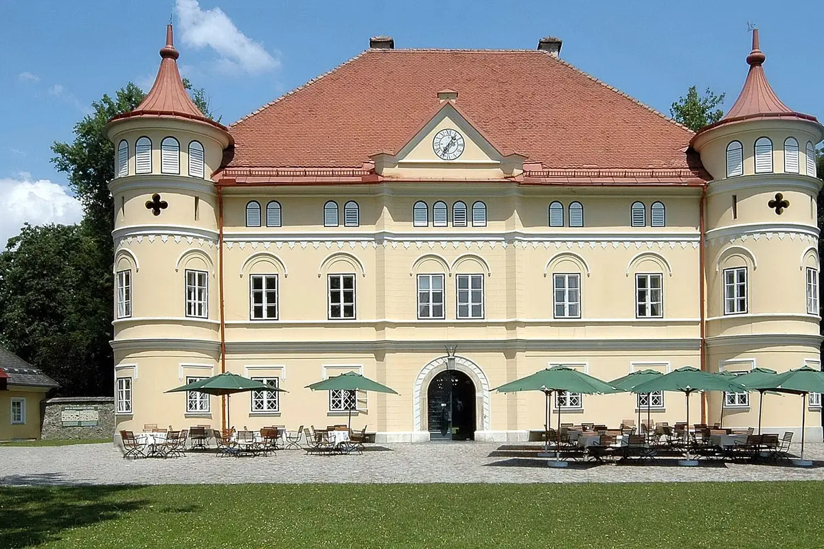 Schloss Mageregg — wedding venue in Klagenfurt, Austria