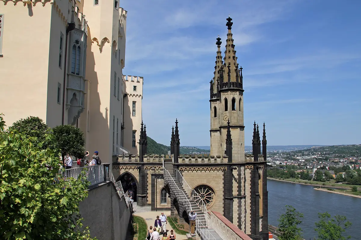 Schloss Stolzenfels — wedding venue in Koblenz, Germany