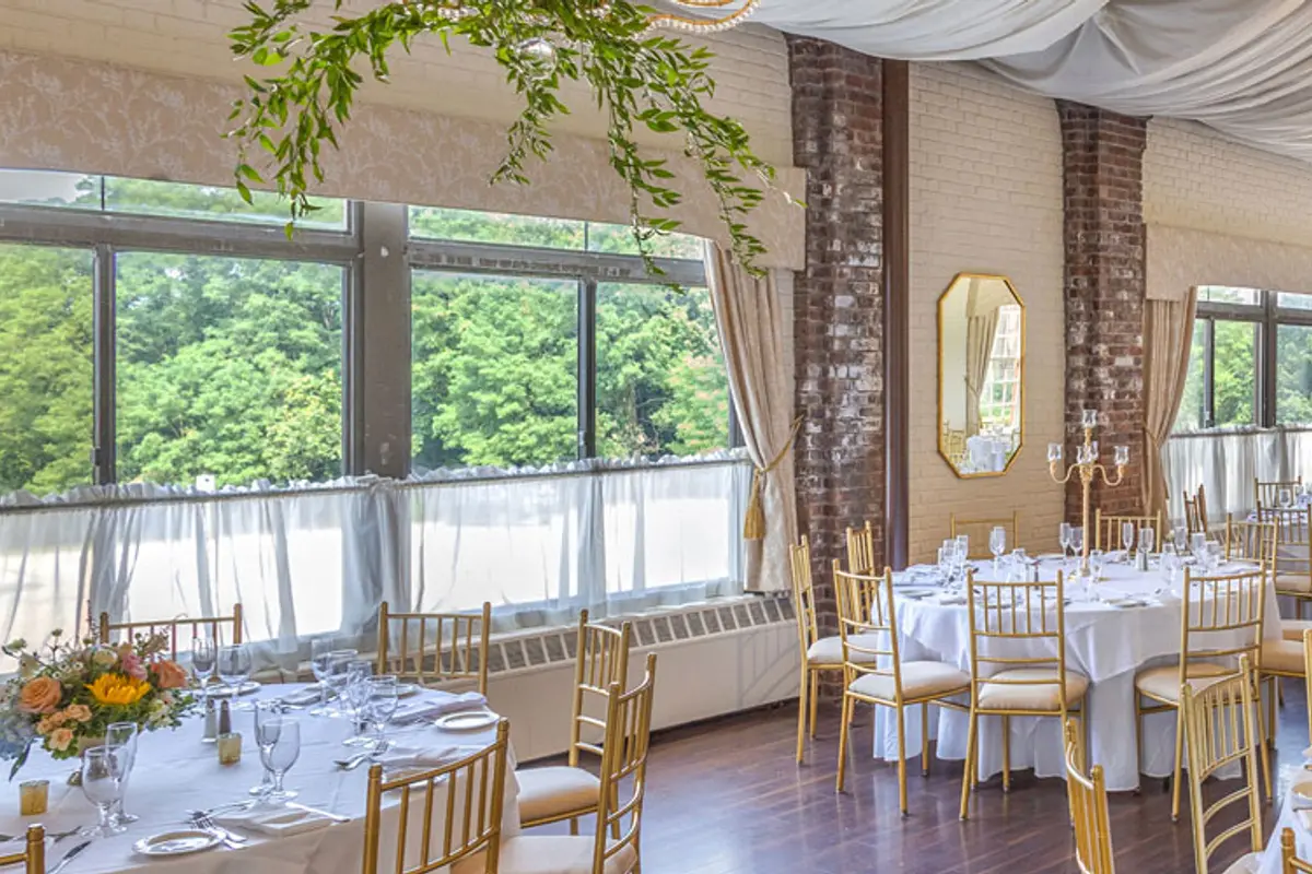 Chateau at Coindre Hall — wedding venue in Long Island, New York