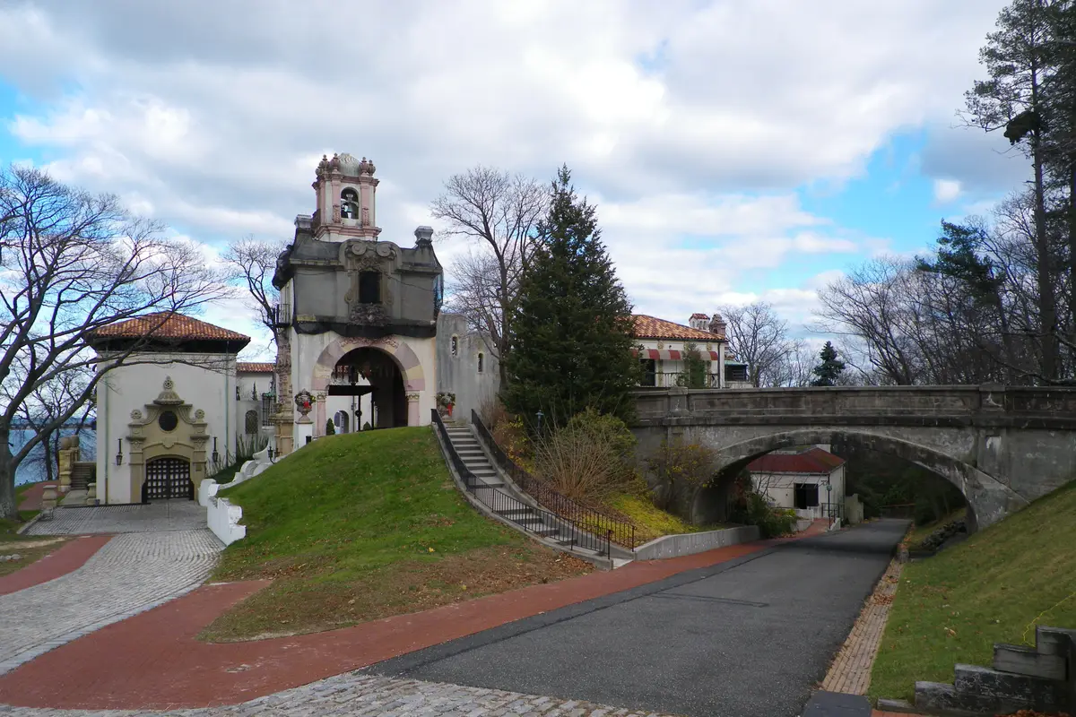 Vanderbilt Museum — wedding venue in Long Island, New York