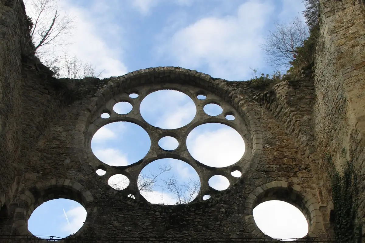 Abbaye des Vaux-de-Cernay — wedding venue in Paris, France