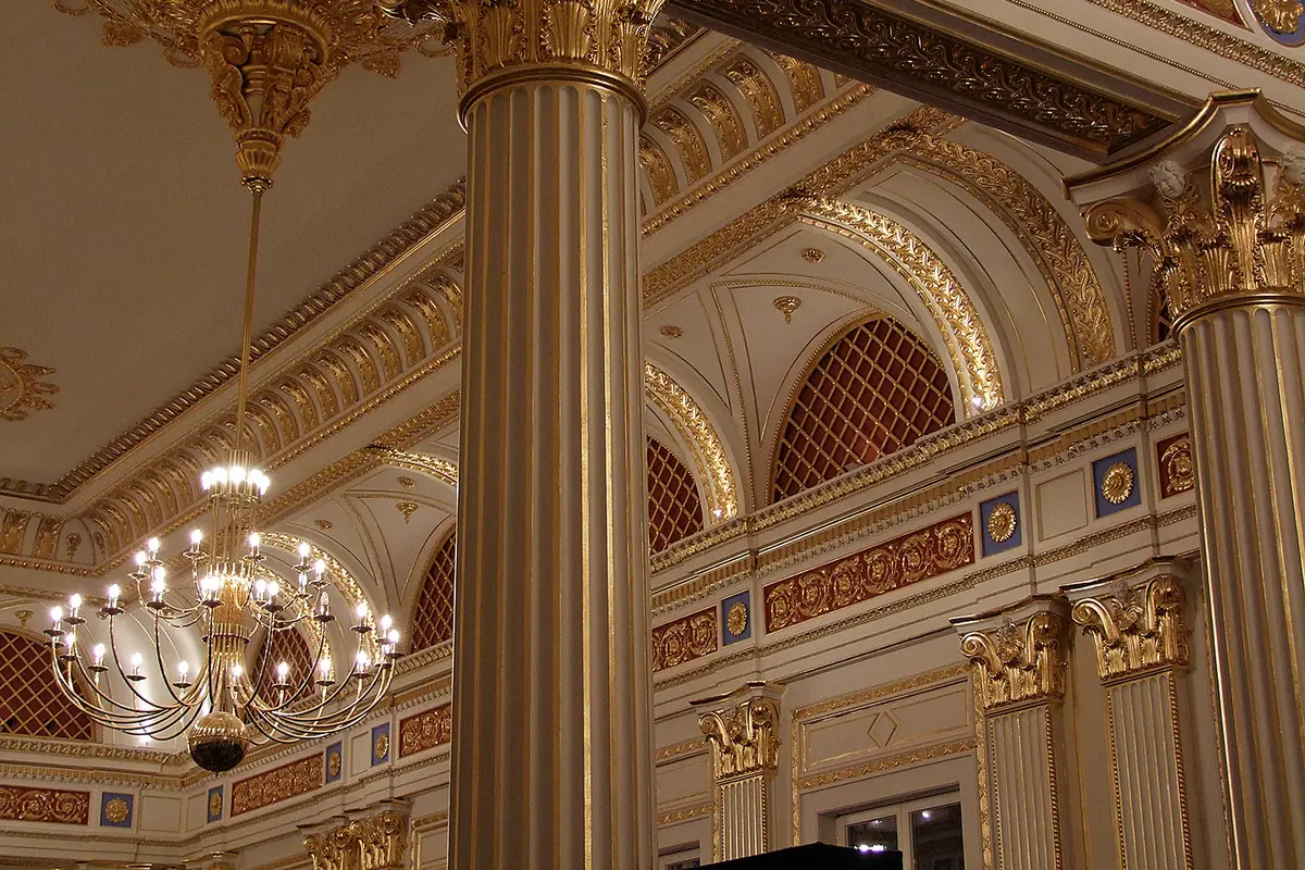 Goldener Saal im Neustädtischen Palais — wedding venue in Schwerin, Germany