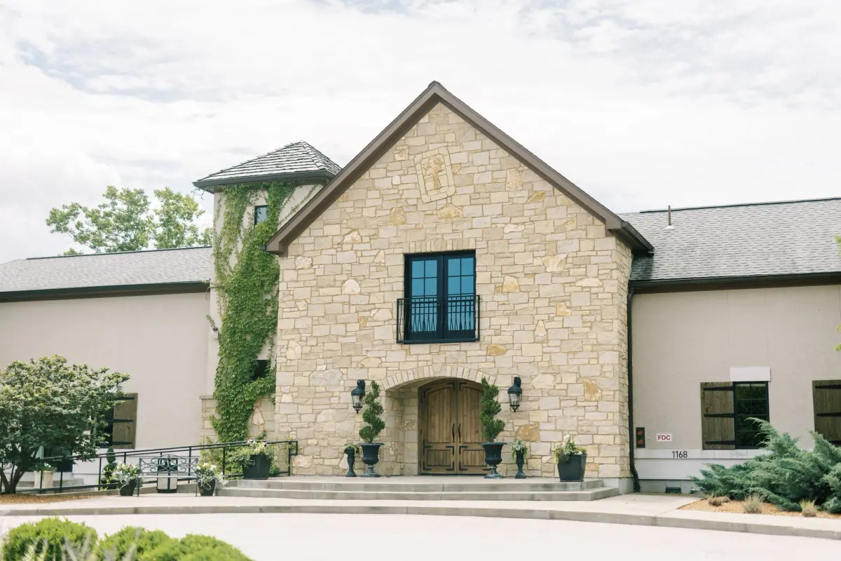 Silver Oaks Chateau — wedding venue in St. Louis, Missouri