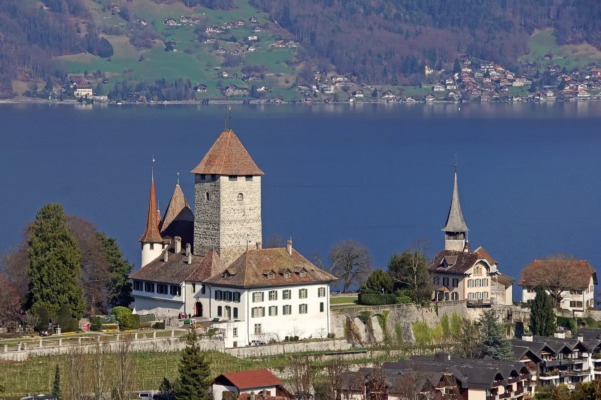 Schloss Spiez — wedding venue in Thun, Switzerland